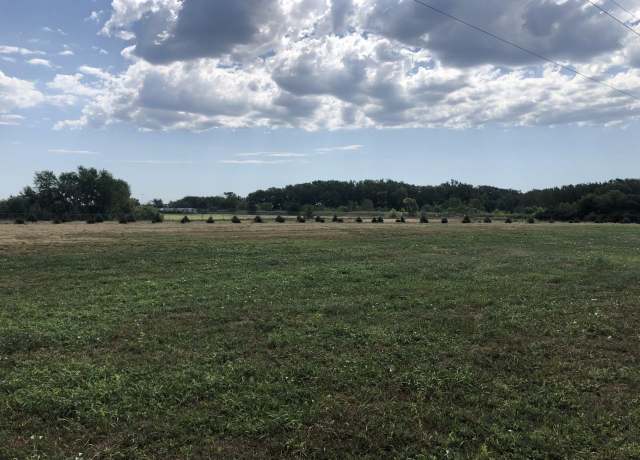 Property at 1663 E Calle Columbo, Columbus, NE 68601