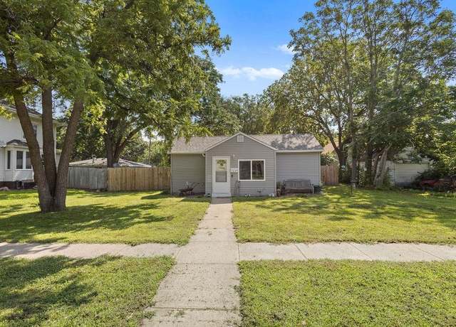 Property at 1667 28th Ave, Columbus, NE 68601, 2 beds, 1 bath