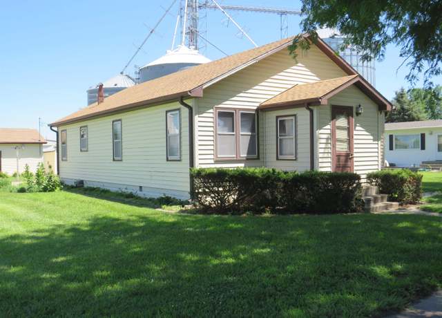 Property at 110 Platte St, Richland, NE 68601, 3 beds, 1 bath