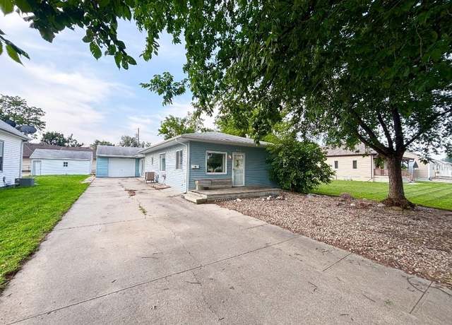Property at 3511 15th St, Columbus, NE 68601, 2 beds, 2 baths