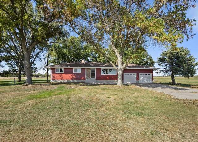 Property at 4481 E Rd, Bellwood, NE 68624, 3 beds, 2 baths