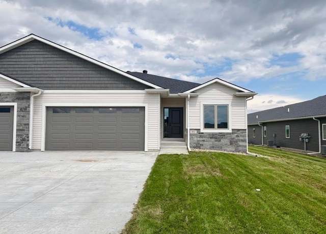 Property at 3157 Adele Dr, Columbus, NE 68601, 2 beds, 2 baths