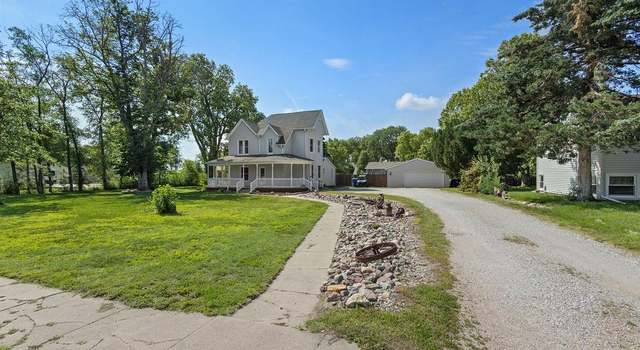 Photo of 815 E 9th St, Schuyler, NE 68661