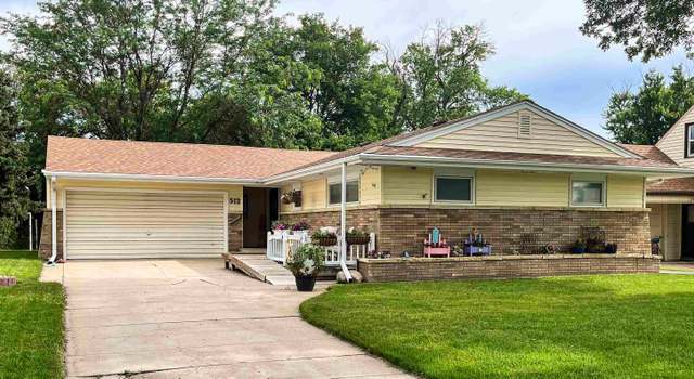 Photo of 512 W 10th St, Schuyler, NE 68661