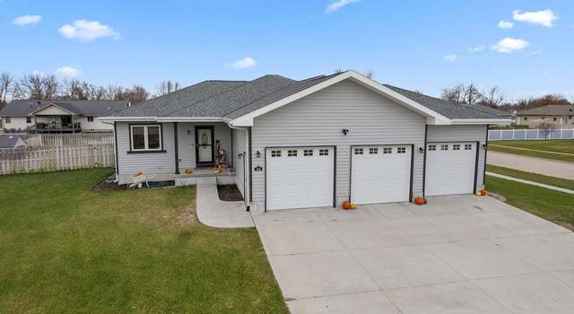 Photo of 333 Timber Ln, Schuyler, NE 68661