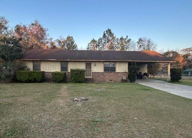 Property at 1149 Windsor Dr, Tifton, GA 31794, 3 beds, 2 baths