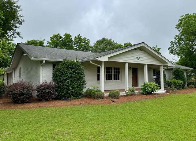 Property at 188 Brighton Rd, Tifton, GA 31794, 3 beds, 2 baths