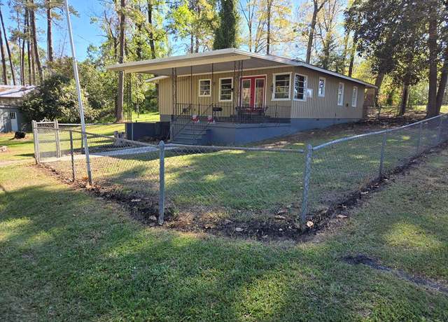 Property at 197 Mobley Bluff Rd, Fitzgerald, GA 31750, 3 beds, 1 bath