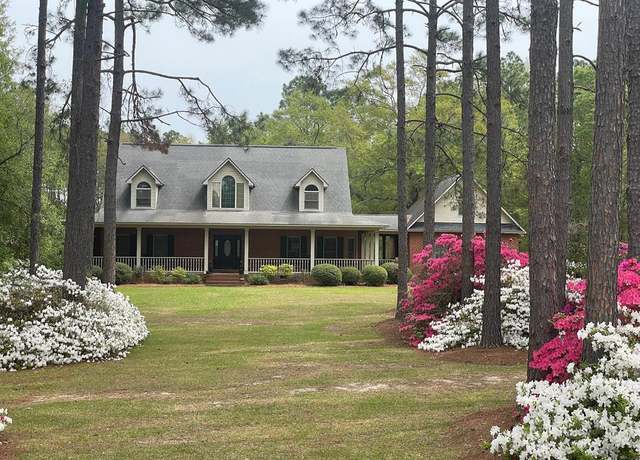 Property at 111 Holland Rd, Tifton, GA 31794, 4 beds, 2.5 baths