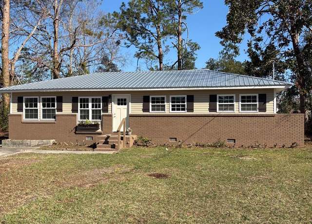 Property at 202 Bullock Ave, Nashville, GA 31639, 4 beds, 2 baths