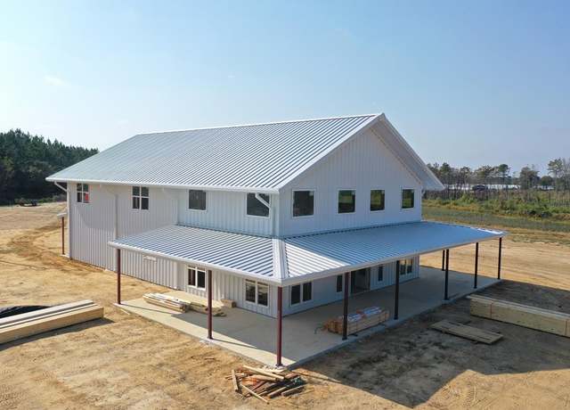 Property at 2220 W County Line Rd, Sycamore, GA 31790, 5 beds, 3 baths