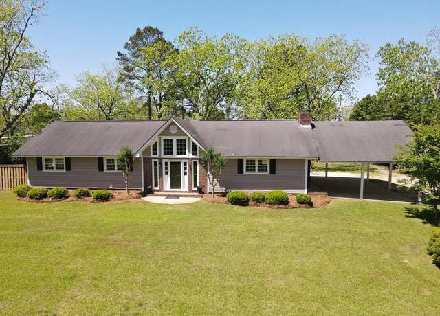 Property at 116 Van Deman Ct, Fitzgerald, GA 31750, 3 beds, 2 baths