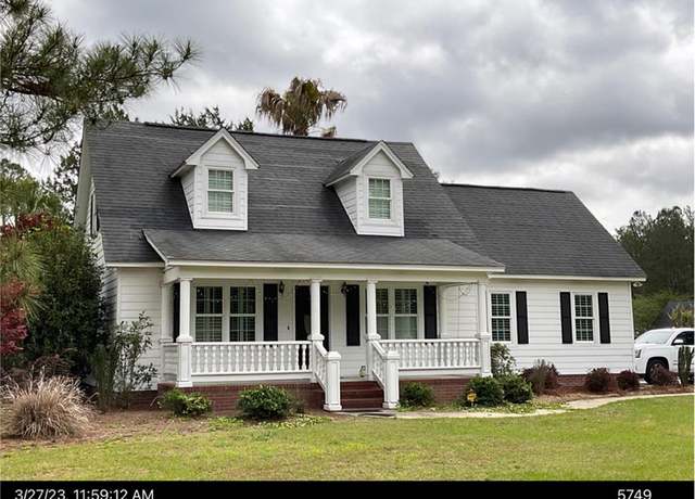 Property at 2803 Carmichael Dr, Tifton, GA 31794, 3 beds, 2 baths