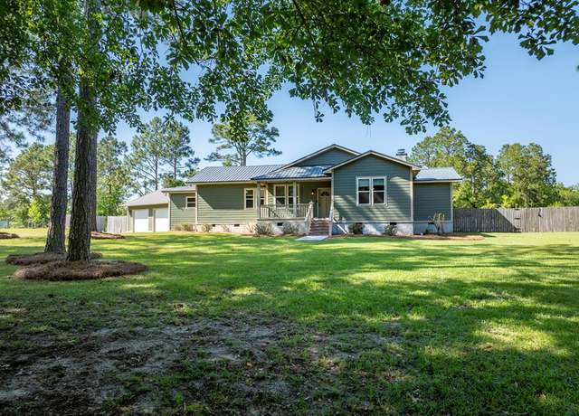 Property at 699 Brighton Rd, Tifton, GA 31794, 3 beds, 2 baths