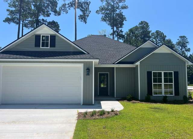 Property at 31 Sloans Village Way SE, Moultrie, GA 31768, 3 beds, 2 baths