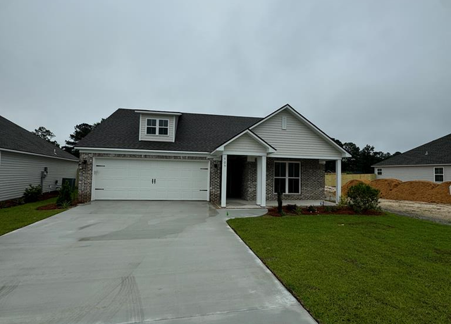 Property at 705 Osprey Cir, Tifton, GA 31794, 3 beds, 2 baths