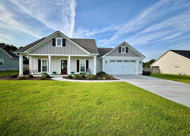 Property at 13 Willow Way, Tifton, GA 31793, 3 beds, 2 baths