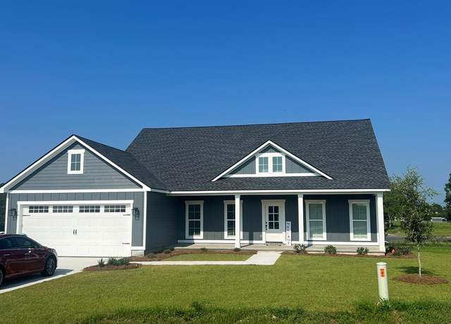 Property at 16 Edgewater Ct, Tifton, GA 31793, 3 beds, 2.5 baths