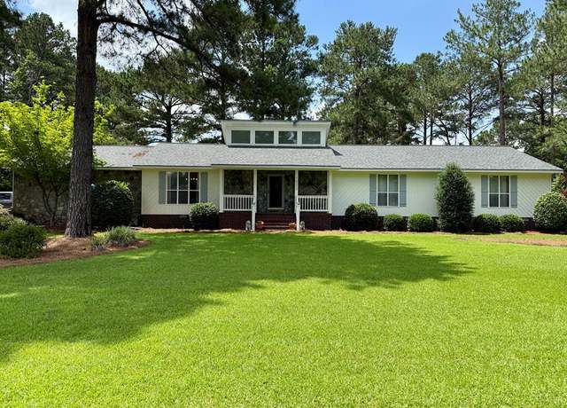 Property at 7222 E Northgate Dr, Tifton, GA 31794, 3 beds, 2.5 baths