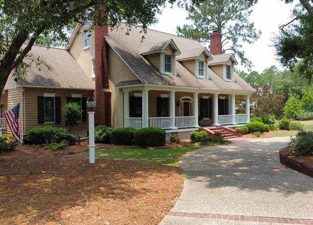 Property at 5009 Forest Lake Dr, Tifton, GA 31794, 5 beds, 4 baths