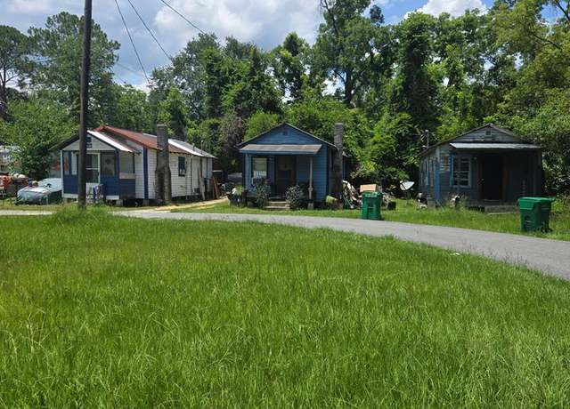 Property at 200 Deloach St, Valdosta, GA 31601