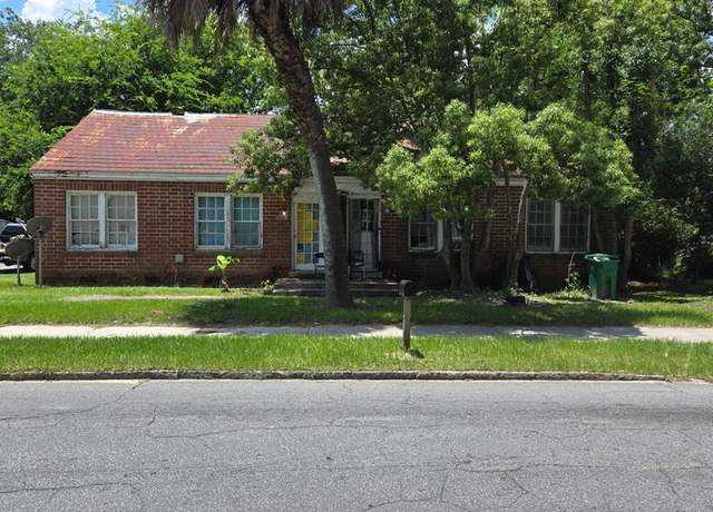 Property at 400 N Troupe St, Valdosta, GA 31601
