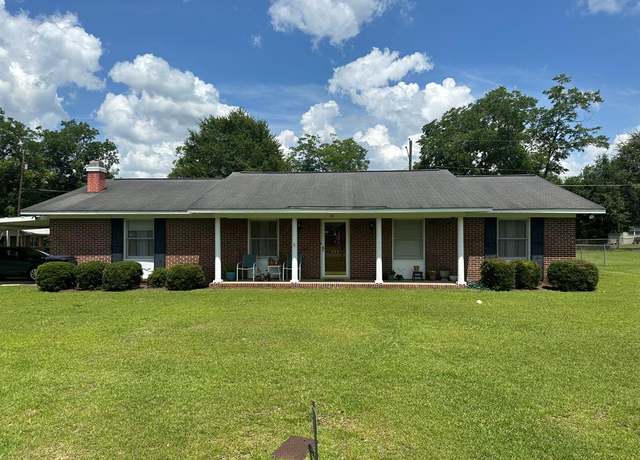Property at 141 Turner Ave, Fitzgerald, GA 31750, 3 beds, 2 baths
