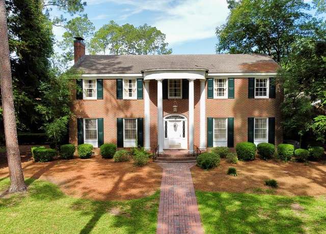 Property at 2202 Emory Dr, Tifton, GA 31794, 4 beds, 4.5 baths