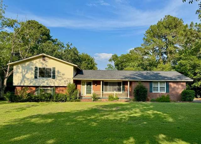 Property at 2417 Hall Ave, Tifton, GA 31794, 3 beds, 2 baths