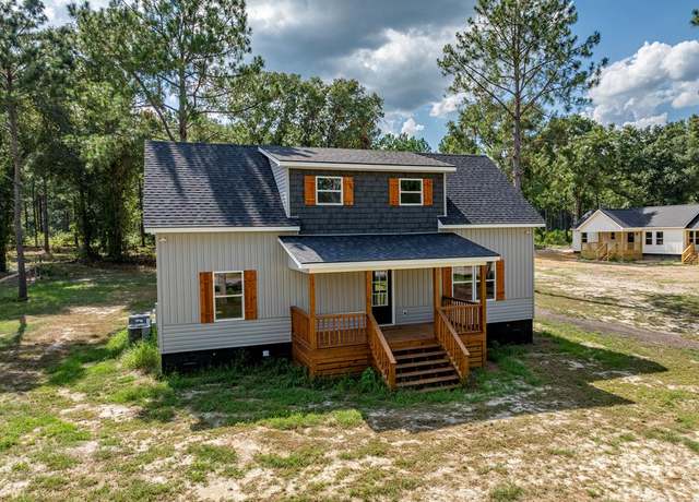Property at 205 SW Ford St, Poulan, GA 31781, 3 beds, 2.5 baths