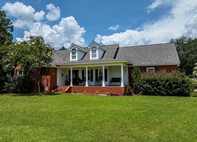 Property at 114 Creole Ct, Fitzgerald, GA 31750, 3 beds, 2.5 baths