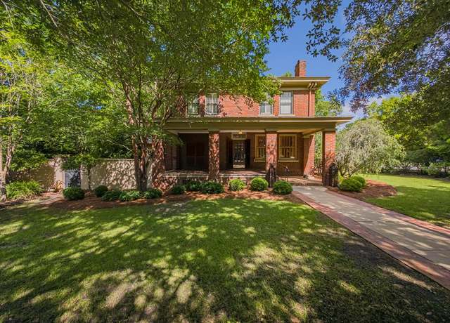 Property at 801 N Ridge Ave, Tifton, GA 31794, 4 beds, 2.5 baths