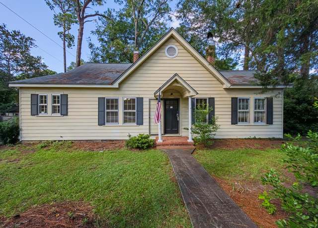 Property at 505 W 8th St, Tifton, GA 31794, 2 beds, 2 baths