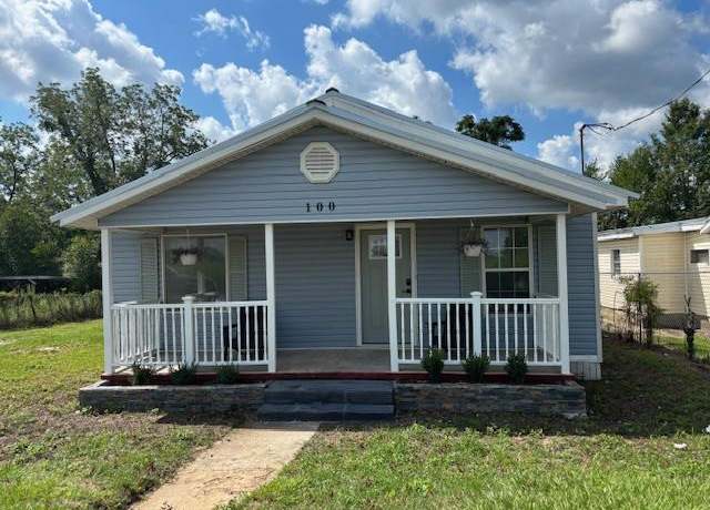 Property at 100 Palmetta Rd, Tifton, GA 31793, 2 beds, 2 baths