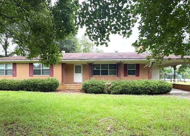 Property at 267 Evergreen Rd, Fitzgerald, GA 31750, 3 beds, 2 baths