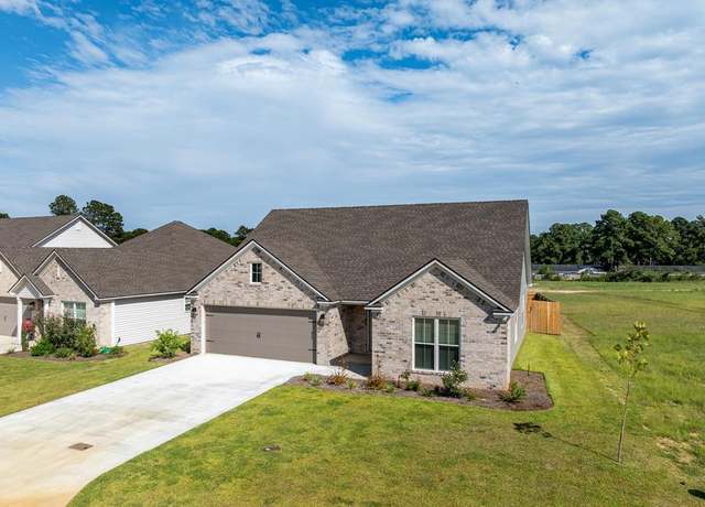 Property at 703 Osprey Cir, Tifton, GA 31794, 3 beds, 2 baths