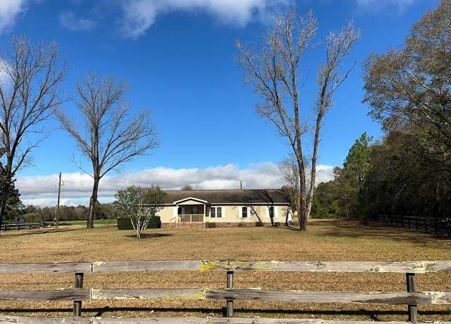 Property at 339 Rockhouse Rd Rd E, Cordele, GA 31015, 4 beds, 2 baths