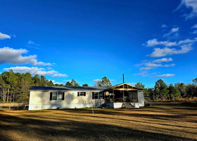 Property at 149 Honeysuckle Ln, Fitzgerald, GA 31750, 3 beds, 3 baths