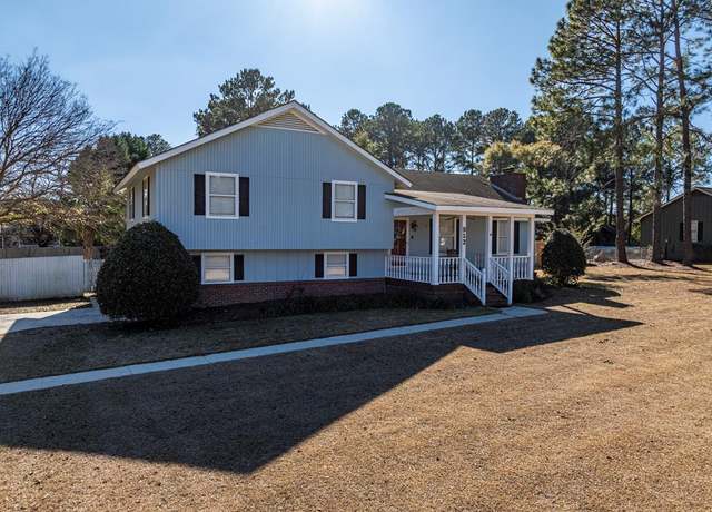 Property at 912 E 38th St, Tifton, GA 31794, 4 beds, 2 baths