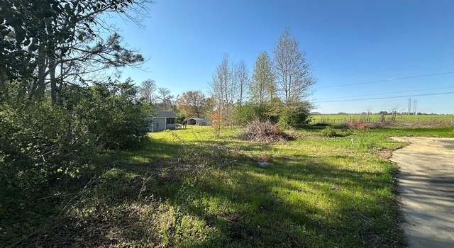 Photo of 131 Pinoak Cir, Fitzgerald, GA 31750