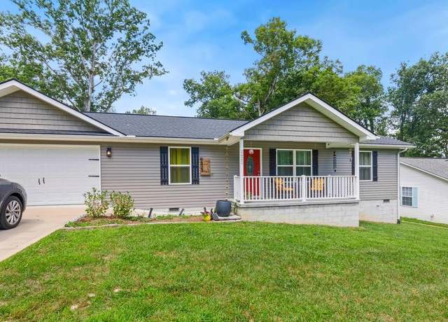 Property at 2423 Whitehorse Dr, Crossville, TN 38572, 2 beds, 2 baths