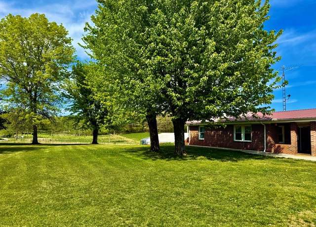 Property at 850 Wesley Chapel Rd, Sparta, TN 38583, 4 beds, 3 baths