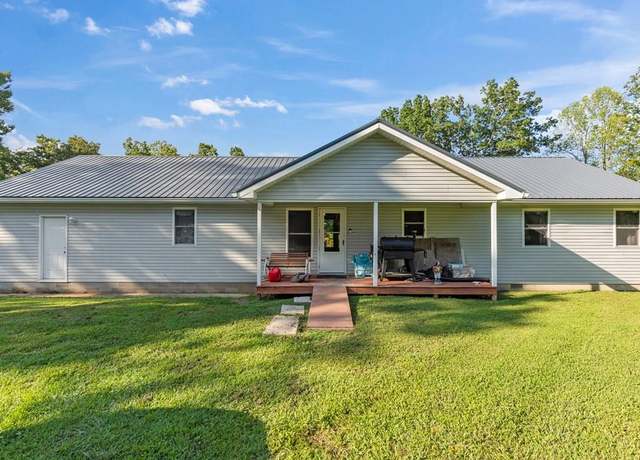 Property at 8607 Crossville Hwy, Sparta, TN 38583, 3 beds, 2 baths
