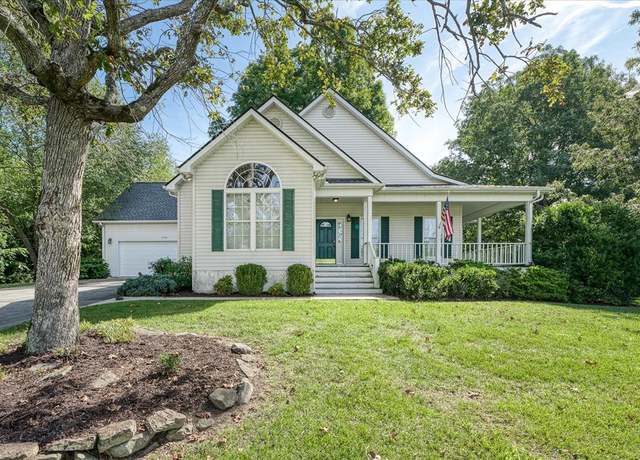 Property at 2140 Ona Rd, Crossville, TN 38572, 2 beds, 2 baths