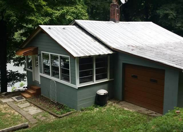 Property at 5735 E East Port Rd, Alpine, TN 38543, 2 beds, 1 bath