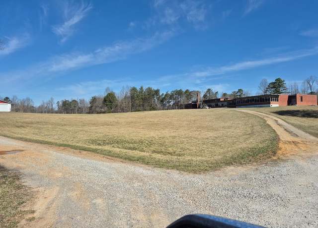 Property at 3126 E Livingston Hwy, Jamestown, TN 38556