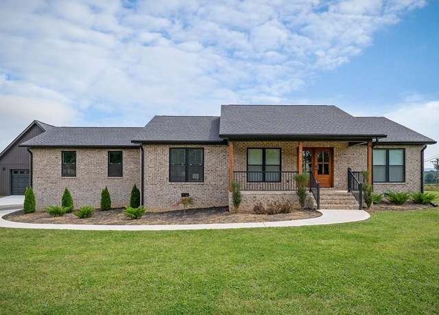 Property at 936 North Spring St, Sparta, TN 38583, 3 beds, 2 baths