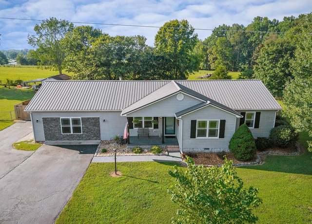 Property at 215 Walnut Trce, Sparta, TN 38583, 3 beds, 2 baths
