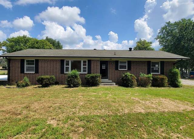 Property at 844 O'conner St, Smithville, TN 37166, 3 beds, 1.5 baths