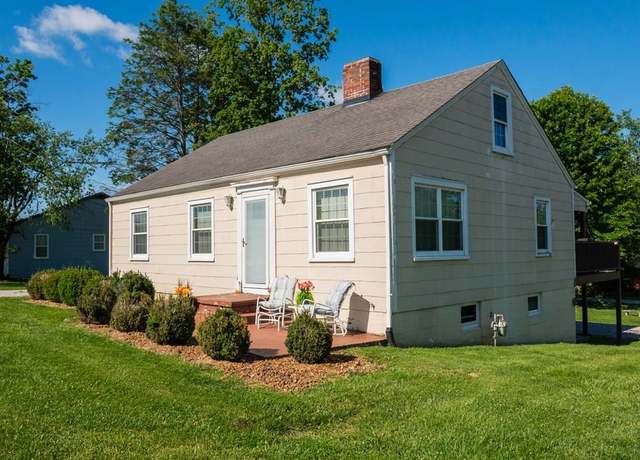 Property at 1512 N Washington Ave, Cookeville, TN 38501, 3 beds, 1 bath